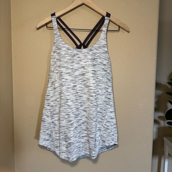 Lululemon Moment to Movement 2 in 1 Tank Top Built in Sport Bra Strappy size 6 - Picture 13 of 13